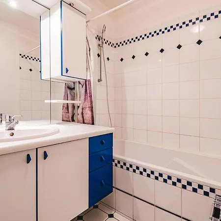16 Rue De Venise Rdc Appartement *