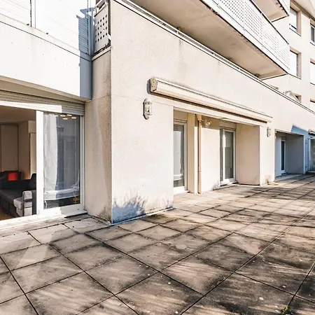 16 Rue De Venise Rdc * Reims