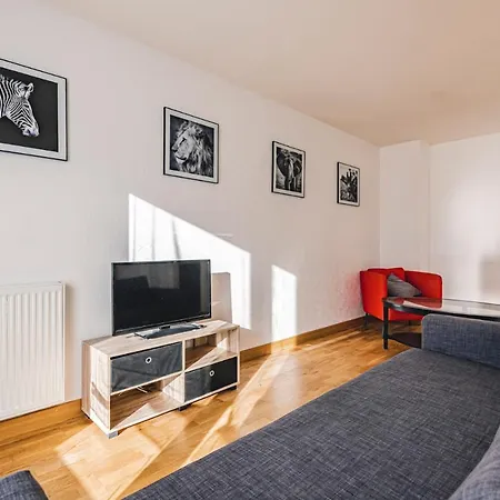 16 Rue De Venise Rdc Reims